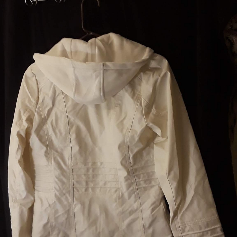 Woman's jacket - Picture 2 of 2
